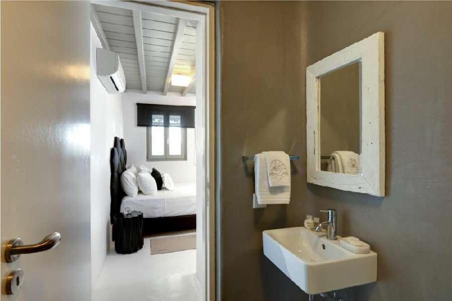 Villa Dafni 4Bed With Pool In Kalafatis Spilia Mykonos Town Extérieur photo